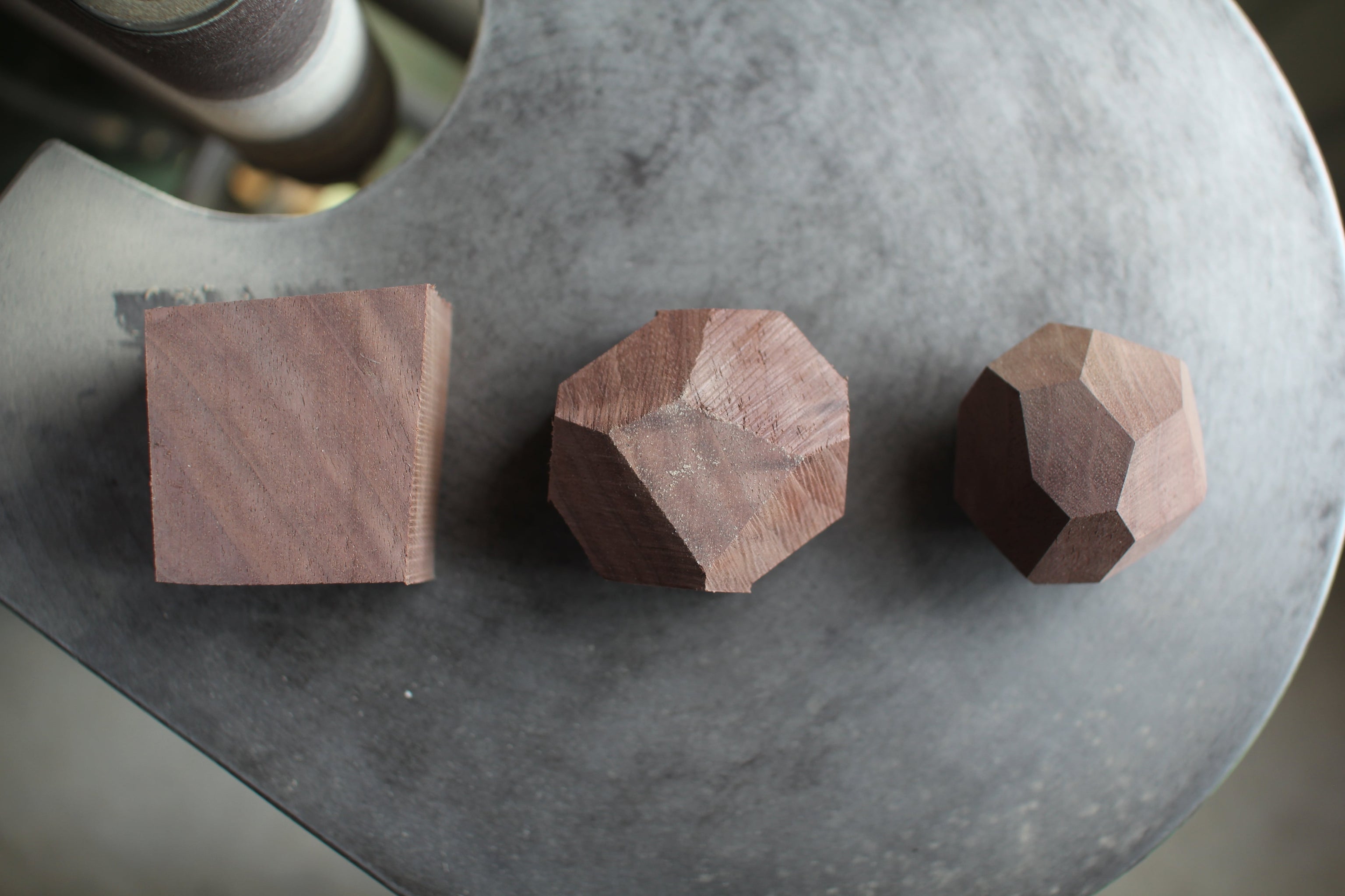Tumi-Isi Wooden Stacking Rocks (color mix) – spoon & tamago